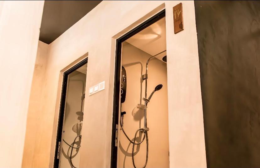 Rumah Tetamu Bunk Bunk ملقا المظهر الخارجي الصورة